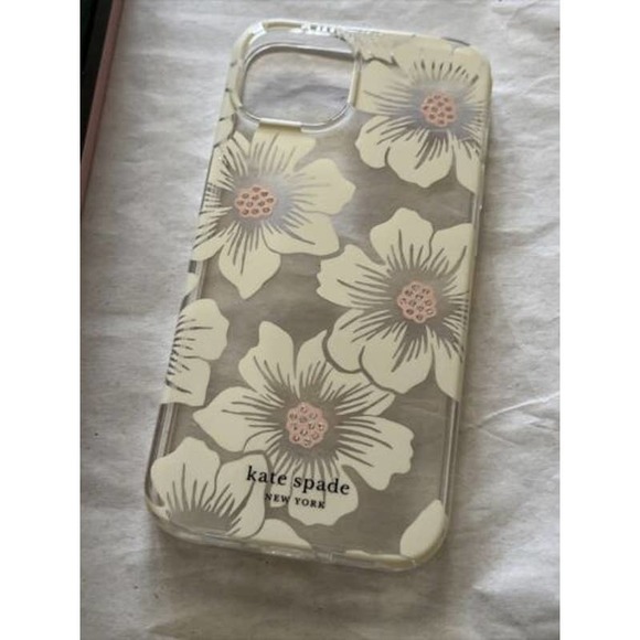 kate spade new york - Protective Hardshell Case for iPhone 13 - Hollyhock